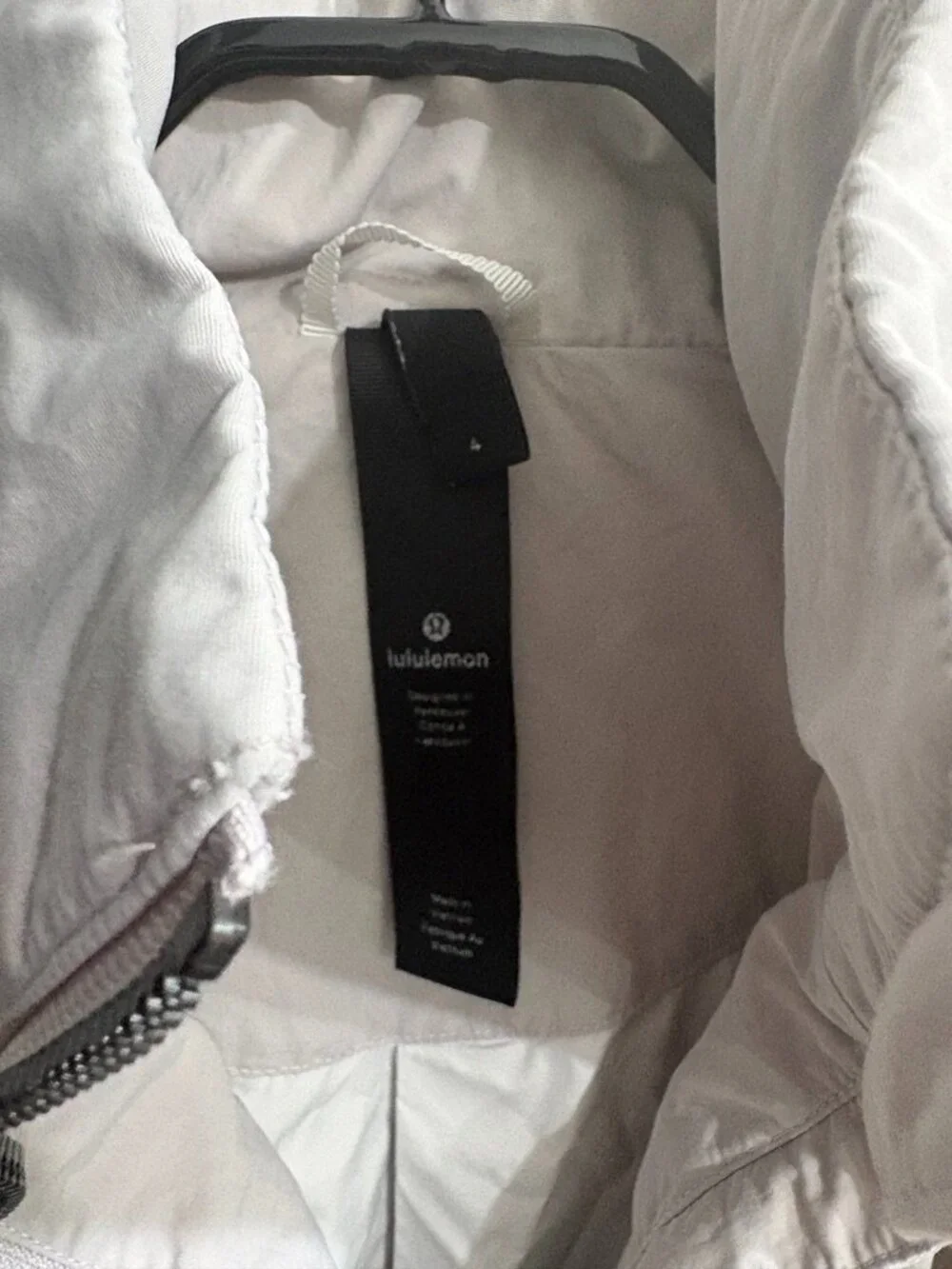 Lululemon Always Effortless Jacket Size 4 in Chrome